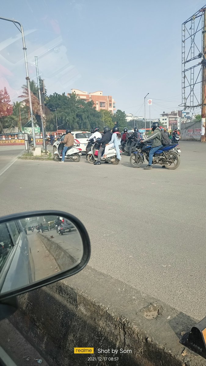 som1175's tweet photo. @KRPURATRAFFIC sir this is the situation everyday, looks like some action will be taken only after a major accident in the junction https://t.co/4FVzNKybcA