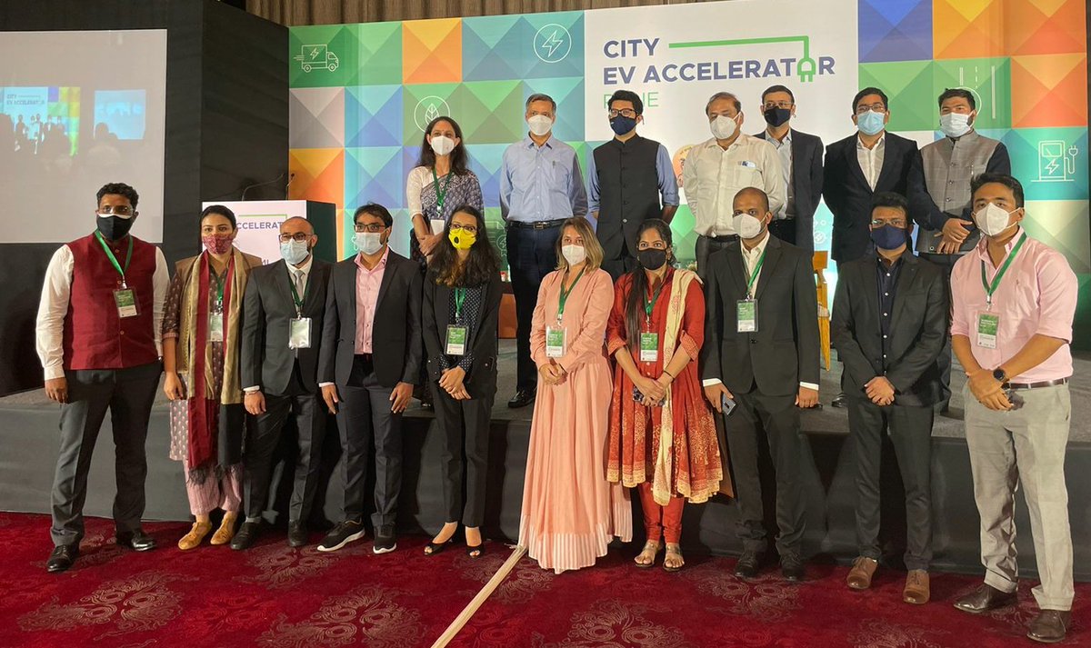 rmi_india's tweet photo. #InTheNews | #Pune has started working on fast-tracking #electricvehicle adoption and has set sights on going ‘all electric’ in the future.
Read more from the City #EVAccelerator workshop @FinancialXpress: https://t.co/XZzPlkhbo1 https://t.co/bhqGRRKPBH