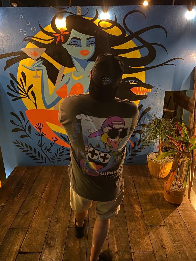 ej_spode's tweet photo. Somewhere in Mexico, admiring a @jas_petersen mural in my brand new @RealSupDucks @RareGhostClub gear.  Is Jas the next @frankynines? Stay tuned... https://t.co/ELJ9ye5VLD