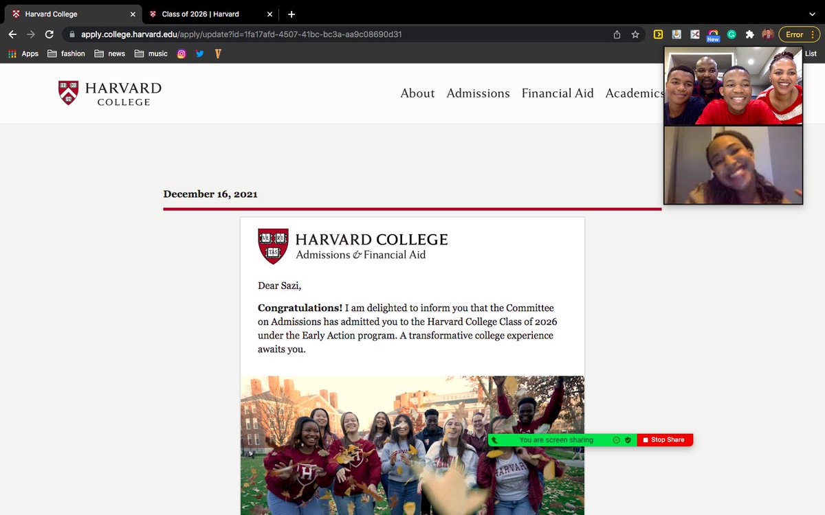 Sa3i____'s tweet photo. Getting into Harvard is crazy for me but the smiles of these people on either side of me are all that matters ❤️ https://t.co/JylSw34cWy