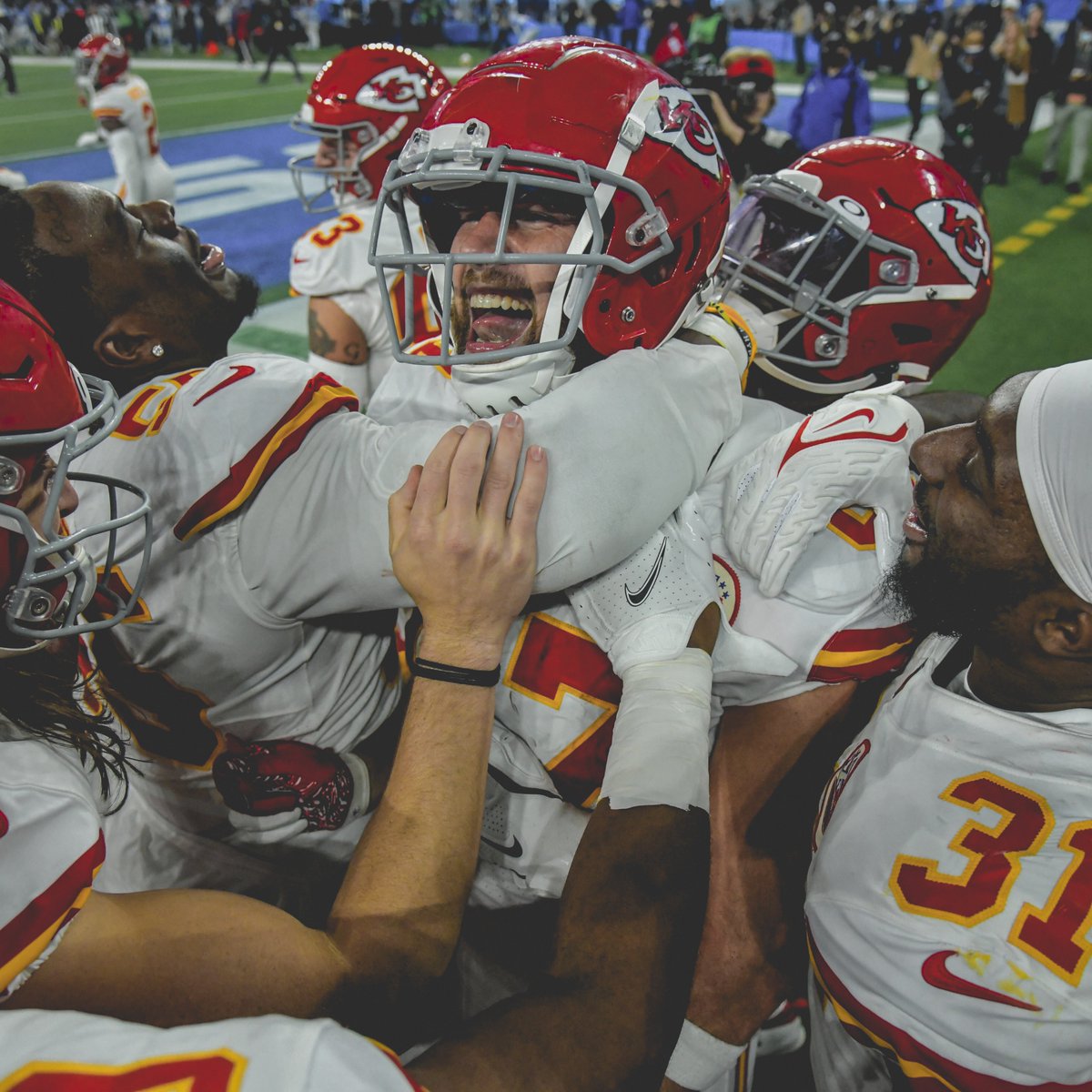 Chiefs tweet picture