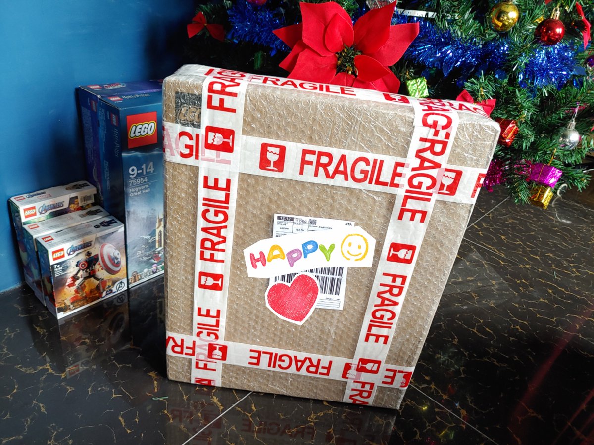 jolt8's tweet photo. It finally arrived! Thank you 12.12 haha! Will probably build it anytime I'd be free in the weekend. 👉👈😍❤️
#Lego #LegoPH #LegoHarryPotter https://t.co/9ZNycfR3YD