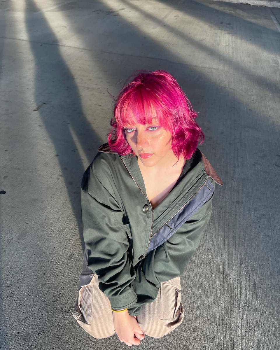 ameliasnow26's tweet photo. Would you fight all of my exes for me? Hehehe https://t.co/Hxqepco09y