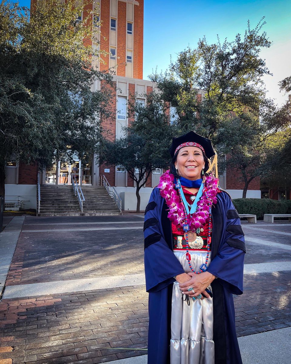 NativeSoar's tweet photo. Congrats to our relatives, Dr. Karen Francis-Begay (Ph.D. In Higher Education) and Angela Martin (B.A. in Elementary Education). Dr. Francis-Begay (Diné) has served as an administrator for 29 years at @uarizona! Angela (Tohono O’odham), was a previous Native SOAR mentor! https://t.co/O8rLdmnKle