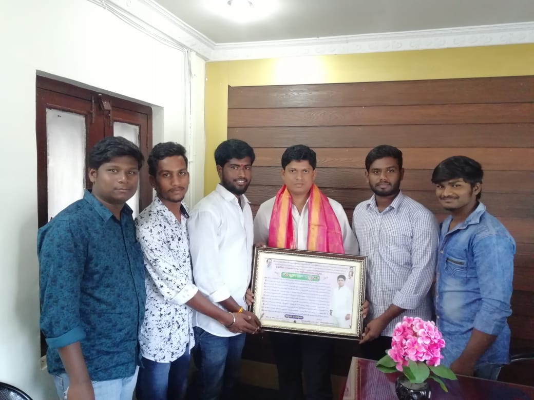 RAGHAVABRSV's tweet photo. తెలంగాణ స్టేట్ టెక్నాలజికల్ సర్వీసెస్" చైర్మన్ గా పాటిమీది జగన్ మోహన్ రావు .
Congratulations @JAGANTRS Anna.
💐💐💐💐 
 @KTRTRS 
@Jaganktrs @TRSTechCell https://t.co/LQb7InXc4o