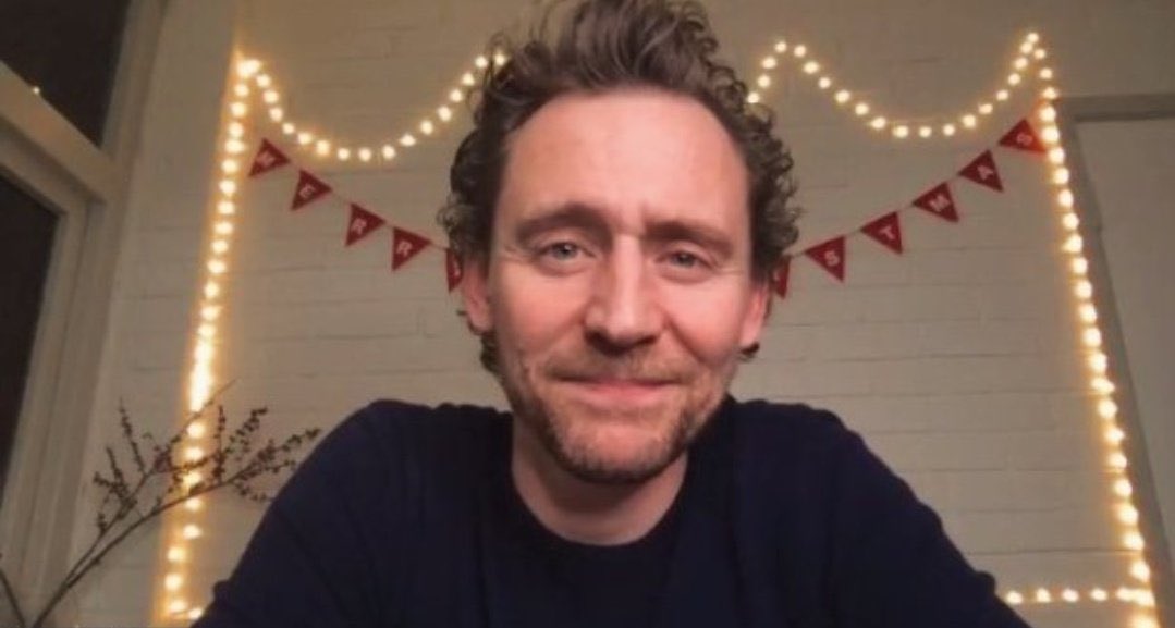 amanda_tom_fan's tweet photo. Thank you so much for having Tom today. I enjoyed it so much! I’ve truly missed seeing you two together. @joshuahorowitz @twhiddleston #HappySadConfused #TomHiddleston #amazingguys #supportcharity #helpothers https://t.co/M8b2ZMyJQ7