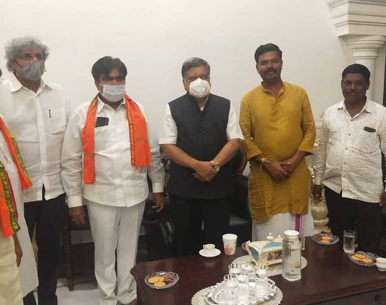ಮಾಜಿ ಮುಖ್ಯಮಂತ್ರಿಗಳು ಹಾಗೂ ಪಕ್ಷದ ಹಿರಿಯ ಮುಖಂಡರಾದ ಶ್ರೀ <a href="/JagadishShettar/">Jagadish Shettar</a> ಅವರಿಗೆ ಹುಟ್ಟು ಹಬ್ಬದ ಶುಭಾಶಯಗಳು.