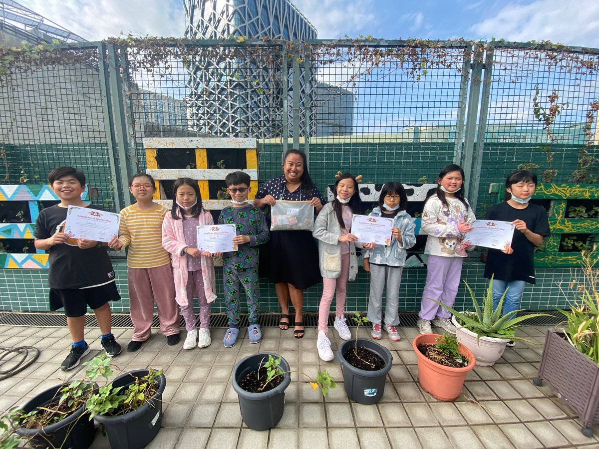 MakLydia's tweet photo. Thank you to the grade 3, 4, and 5 students for donating their money from their sales and movie premiers to the TIS coral restoration project with @BlueCornerMar!!! Can’t wait to see these restoration structures underwater!!  #tismacao #ayearfortheocean #generationrestoration https://t.co/5vJx7avkWu