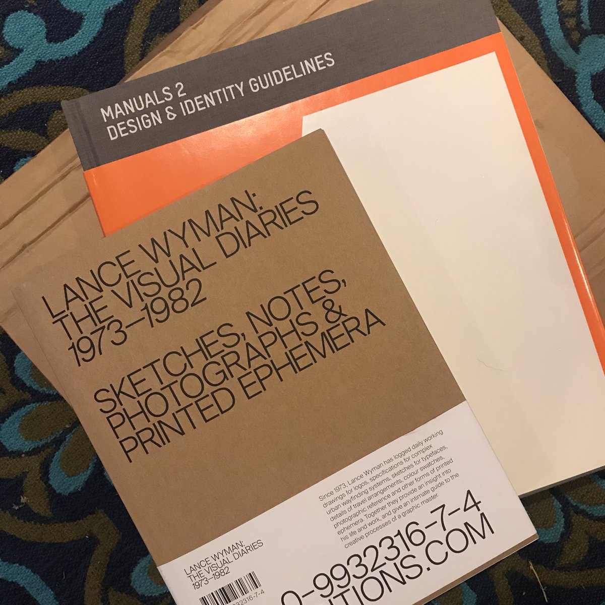ThePrintArkive's tweet photo. Today’s deliveries:
Lance Wyman: Visual Diaries
Manuals 2: Design & Identity Guidelines
#designbooks #booksondesign #graphicdesign #monograph #lancewyman #designguidelines #identityguidelines #brandguidelines @uniteditions @AJWShaughnessy @Spin_TonyBrook https://t.co/aLua78lyyB
