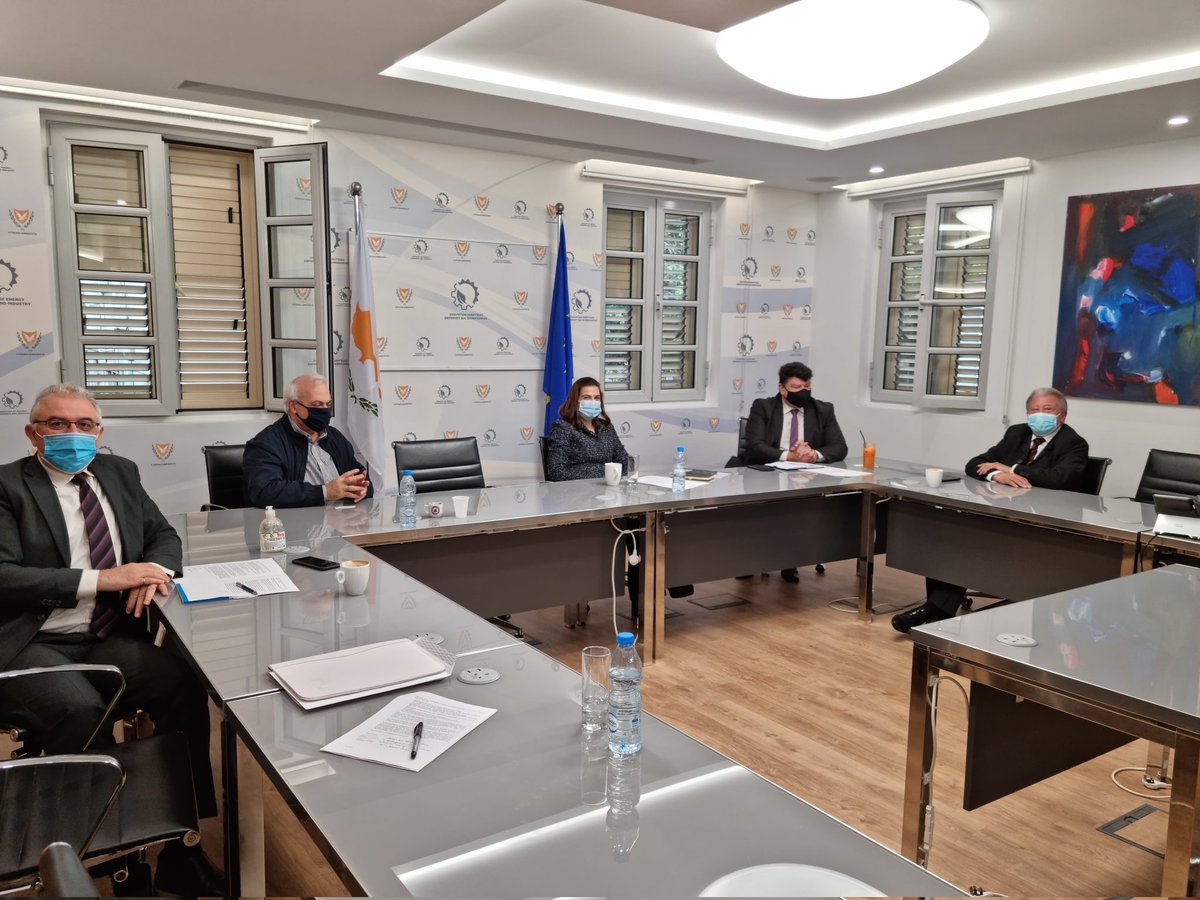 Συνάντηση αντιπροσωπείας Διοικητικού Συμβουλίου του Κυπριακού Συνδέσμου Ποιότητας με την Υπουργό <a href="/NatasaPilidou/">Natasa Pilides</a>. Συμφωνία για περαιτέρω ενίσχυση της συνεργασίας για προώθηση της Ποιότητας στη χώρα μας. #Quality #CAF #ESG #Environment #Governance #Risk <a href="/cyMECI/">Υπουργείο Ενέργειας, Εμπορίου και Βιομηχανίας 🇨🇾</a> <a href="/OEBcy/">Ομοσπονδία Εργοδοτών & Βιομηχάνων - OEB</a>