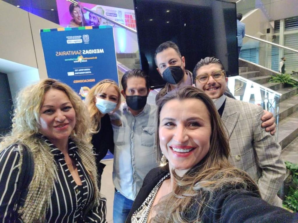 VvsT4's tweet photo. Un honor poder ser parte de esta maravillosa entrega. 
PREMIO ESTATAL DE LA JUVENTUD 2021 AGS Enhorabuena a todos los ganadores, son en verdad inspiradorxs. @IAJUAgs https://t.co/M9wAv3rf6e