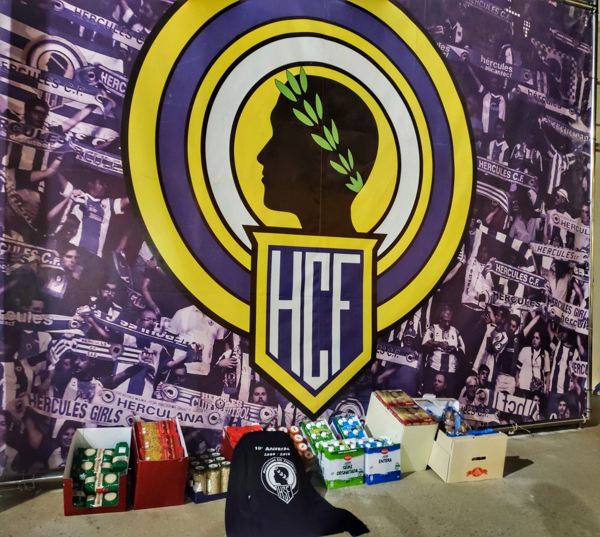 HerculesHSF's tweet photo. Como cada año Herculanos Sin Fronteras se suma a la campaña solidaria del @cfhercules , Hércules Solidario. https://t.co/COIcEFciDC