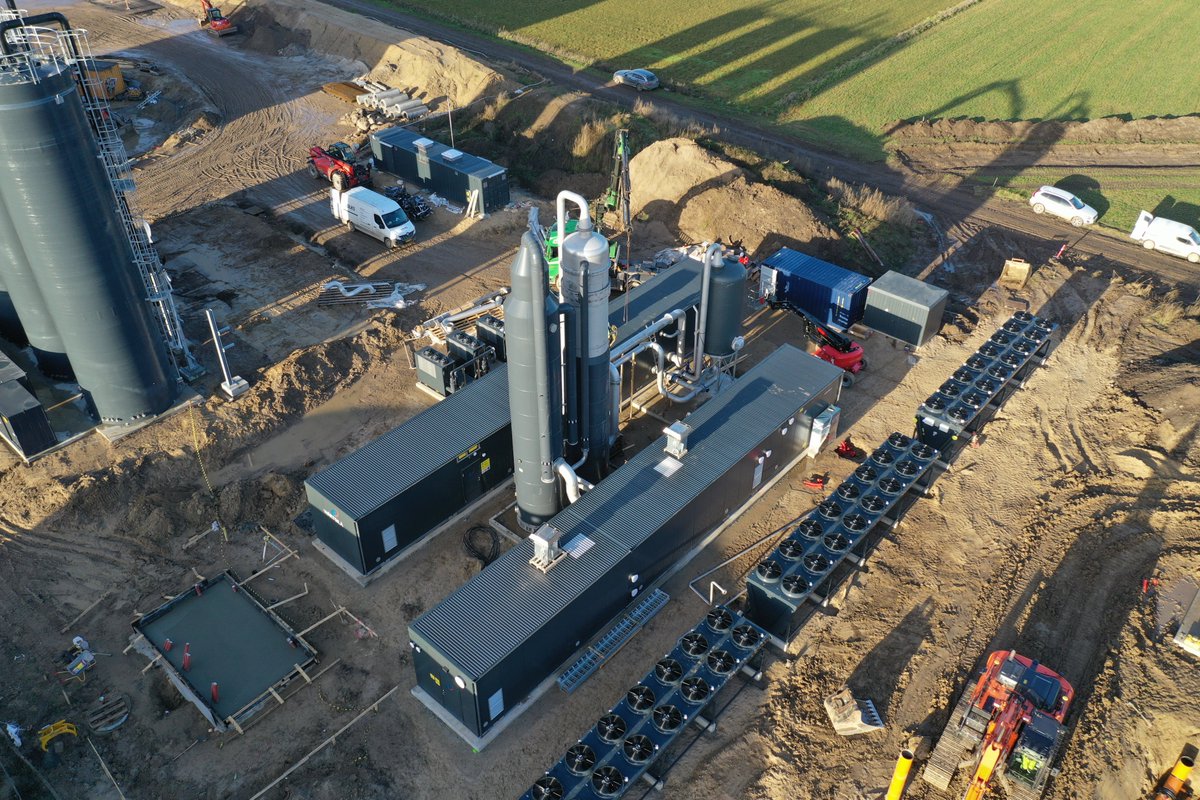 Green Christmas! Wärtsilä Biogas Solutions team install the #Biogas Upgrading plant for @NGFNatureEnergy Energy at Kong in Denmark. Installation of process modules goes as planned. Soon 5,000 Nm3/h of upgraded biogas is to be injected #biomethane Danish natural gas grid.