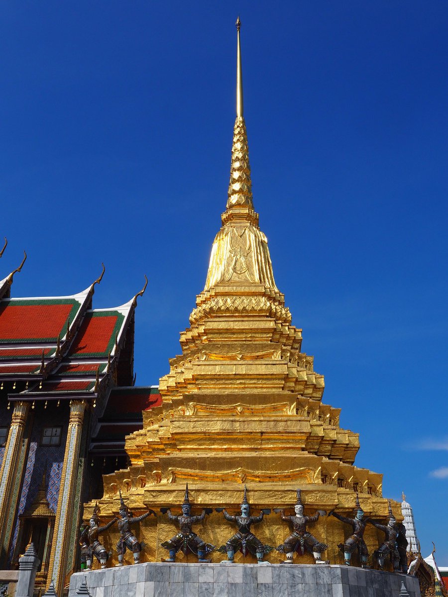 #THAILANDE 📍#Bangkok 

Le Palais Royal de Bangkok (The Grand palace) avec ses trésors. 

#palace #palais #palaisroyal #asie #asia #voyage #Thailand