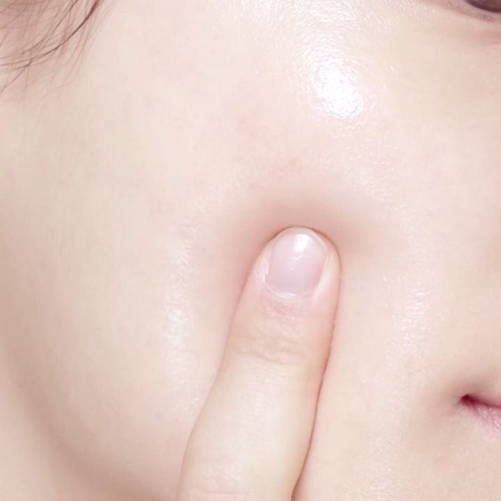 _TheBeautyHacks's tweet photo. “Ya Allah, kau makbulkanlah doa aku. Jadikan kulit aku cantik, glowing, shining dan glass skin. Amin..” https://t.co/E1zYbtgX6r