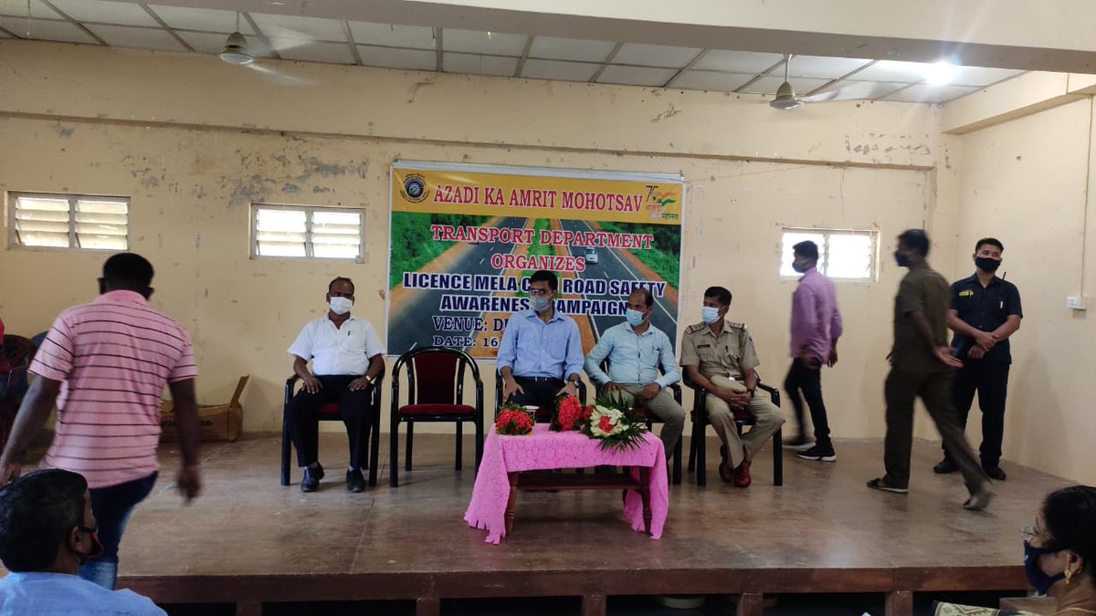 stsandaman's tweet photo. As part of Azadi Ka Amrit Mahotsav, Transport Department extended its services to the citizen by organizing a License Mela cum Road Safety Awareness Camp at Diglipur on 16.12.2021.  272 Learners License and 05 vehicle fitness certificate issued.
#RoadSafety 
#AzadiKaAmritMahotsav https://t.co/3Z5ZyLin9f