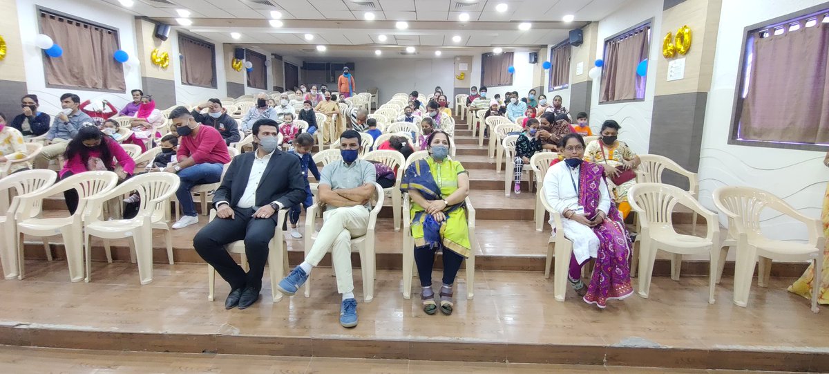 HariaSchool's tweet photo. Bang on! The Saturday Shoutout is finally here. The parents accompanied the kids to the school. They received a warm welcome with encouraging speeches Exciting games like: Cookie lover, Beat your luck and Musical Tambola were played.
#Event10
#SaturdayShoutout https://t.co/G9Ks3da3uj