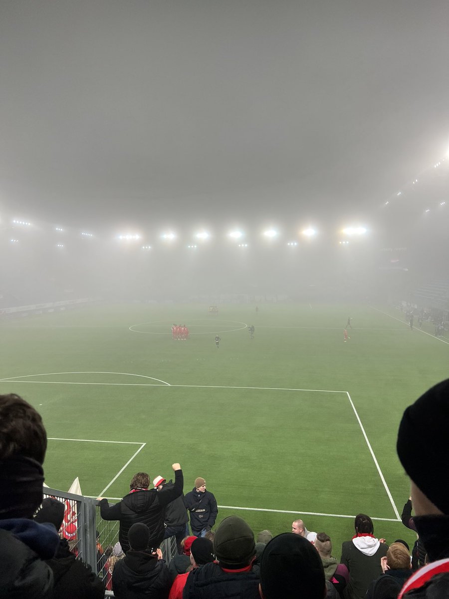 oledro1's tweet image. Den tåken på Intility kommer til å hjemsøke meg lenge #skbrann
