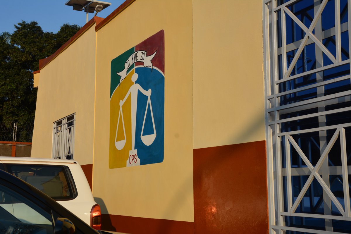 PNUD_RCA's tweet photo. Moment historique à la #CPS aujourd'hui: 1ère audience publique en présence de victimes, autorités, sur les crimes graves à Koundjili et Lemouna en 2019. @PNUD_RCA fier d'avoir contribué en  accompagnant la #CPS &amp; lutte contre l'impunité avec @UN_CAR. Merci à 🇪🇺🇺🇲🇳🇱🇫🇷🇨🇩🇧🇫🇨🇭🇨🇦 https://t.co/Cc9DLcvcKI