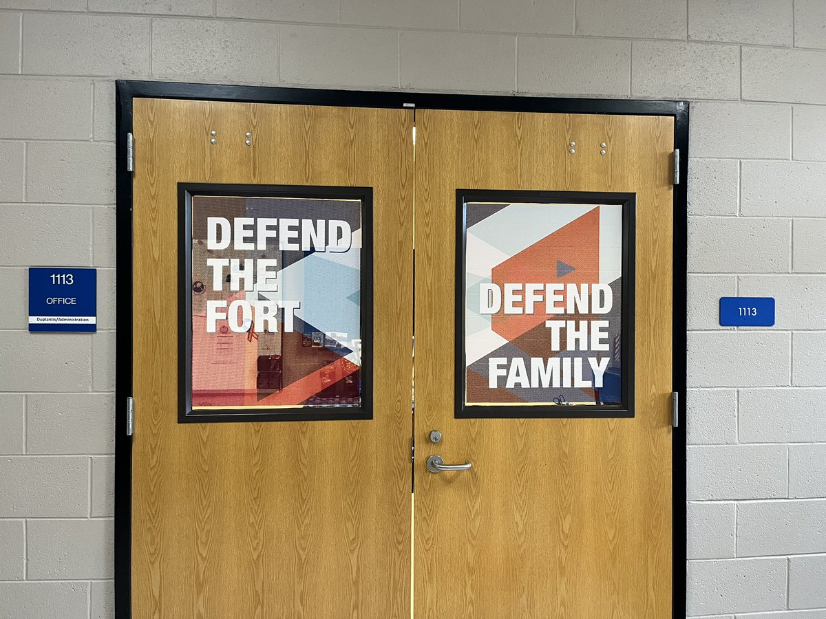 EmilyDuplantis's tweet photo. Loving my new privacy on my office windows! #DefendTheFort #DefendTheFamily #PatriotPress #FortD https://t.co/GprsyszrRh