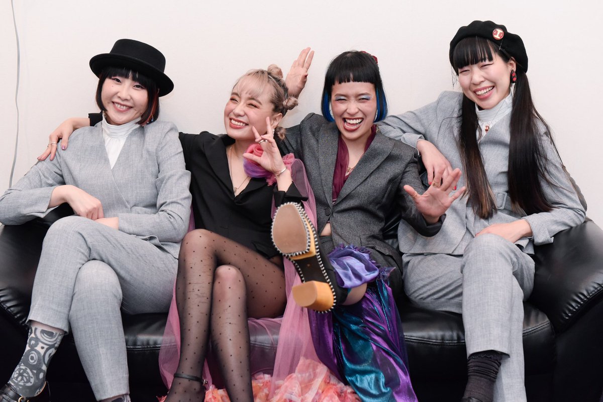 今回も チャラン・ポ・ランタンの なかなかアレな お衣装担当しました