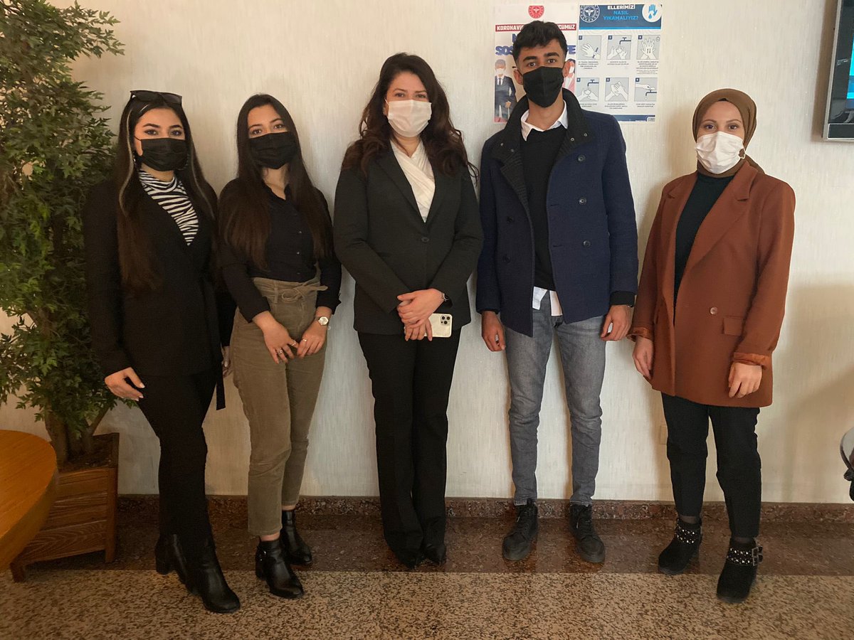 hbv_sakit's tweet photo. Değerli Sağlık Yöneticilerimizden Sağlık Bilgi Sistemi Genel Müdürü sn Mahir ÜLGÜ  , Kudret İnternational Genel Müdürü sn Pelin YILIK ve Akay Lokman Hekimi Genel Müdürü sn Ali Emre Dinkçioğlu  na 18 Aralık Sağlık İdarecileri Gününü Kutlayarak Ziyaretlerimizi Gerçekleştirdik ✨☺️ https://t.co/c71gQM55S2