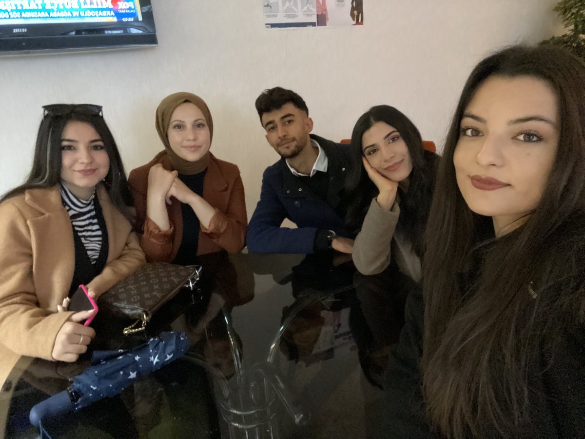 Değerli Sağlık Yöneticilerimizden Sağlık Bilgi Sistemi Genel Müdürü sn Mahir ÜLGÜ  , Kudret İnternational Genel Müdürü sn Pelin YILIK ve Akay Lokman Hekimi Genel Müdürü sn Ali Emre Dinkçioğlu  na 18 Aralık Sağlık İdarecileri Gününü Kutlayarak Ziyaretlerimizi Gerçekleştirdik ✨☺️