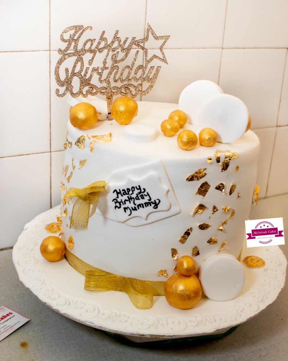 Moteivah's tweet photo. I bake celebration cakes at affordable prices 
Location: Pretoria #GirlTalkZA
#MommytalkZA 
@MommytalkZA @GirlTalkZA 
Kindly retweet https://t.co/PAtqP3qJwR
