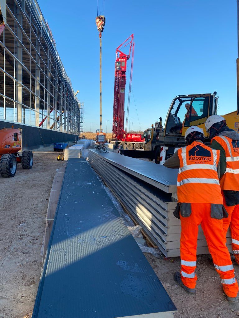 The final push before Christmas at Roofdec!

We have had so many positives this year. But, for the directors, the main positive point was our team. From the guys on site to the team behind the scenes, what a brilliant bunch we have working for us.

Now bring on the Christmas do!