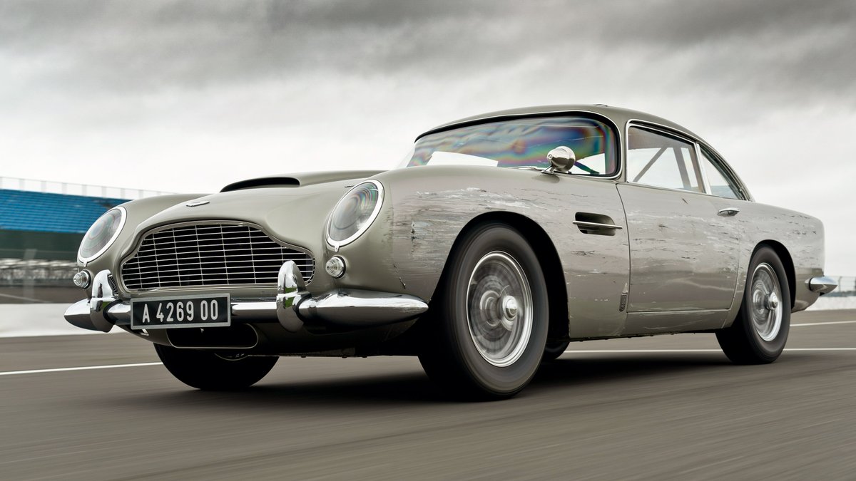 evomagazine's tweet photo. When is an Aston not an Aston? When it’s a DB5 fresh from the set of No Time To Die. Don’t break it, @DickieMeaden… https://t.co/MlIAqtHBvt https://t.co/05gtViZrQH