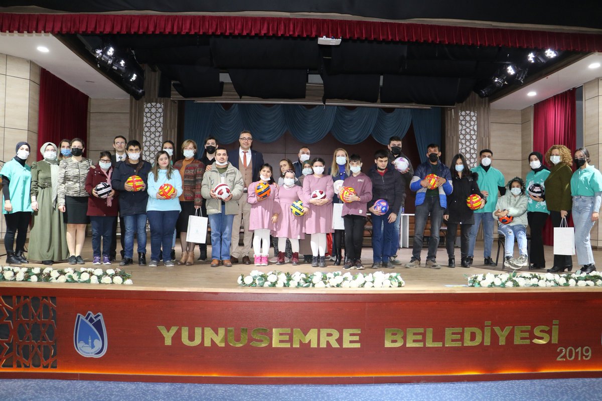 Manisa Celal Bayar Üniversitesi Sağlık Bilimleri Fakültesi Hemşirelik Bölümü Halk Sağlığı Hemşireliği İntörn Grubu ve Soma Spastik Çocuklar Derneği ile düzenlenen farkındalık etkinliğine destek verdik.

Detaylar: manisa.bel.tr/Haberler/34330…