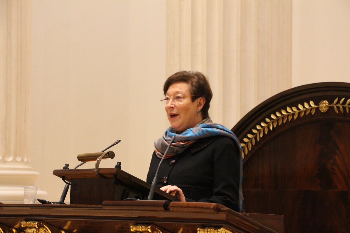 Faculty of Law, HelsinkiUni (@helsinkilaw) on Twitter photo Dekaani Pia Letto-Vanamo valmistuville:
Tämä on kollektiivisen ilon päivä. Juhlimme yhdessä tehdyn työn tuloksia: Tämä on juhlahetki valmistuville, heidän opettajilleen, heitä hallinnossa avustaneille ja heidän läheisilleen. Lämpimät onnittelut!
<a href="/helsinkiuni/">University of Helsinki</a> <a href="/helsinkialumni/">Helsinki Alumni</a> Dekaani Pia Letto-Vanamo valmistuville:
Tämä on kollektiivisen ilon päivä. Juhlimme yhdessä tehdyn työn tuloksia: Tämä on juhlahetki valmistuville, heidän opettajilleen, heitä hallinnossa avustaneille ja heidän läheisilleen. Lämpimät onnittelut!
<a href="/helsinkiuni/">University of Helsinki</a> <a href="/helsinkialumni/">Helsinki Alumni</a>