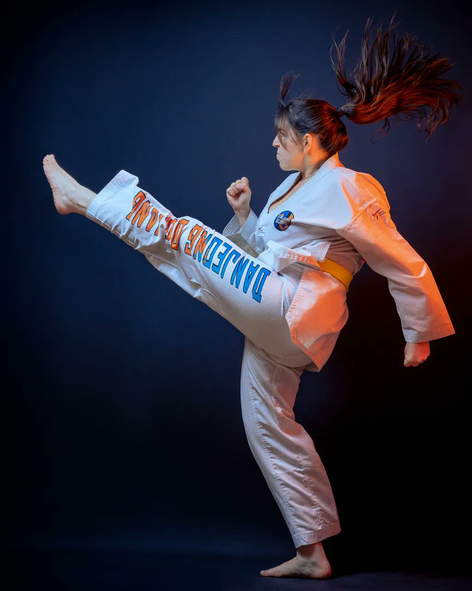 ¡Con esta poderosa imagen de hoy cerramos finalmente el capítulo de publicaciones de encargos de <a href="/MadridHapkido/">Danjeong Dojang Madrid</a>!

Y nada, recordaros que ahí tenéis un gimnasio acogedor en Madrid. 🙈🙊

#Fotografos #Madrid #ImagendeMarca #DiseñoGrafico #Grafismo #GimnasioMadrid #DanjeongDojang