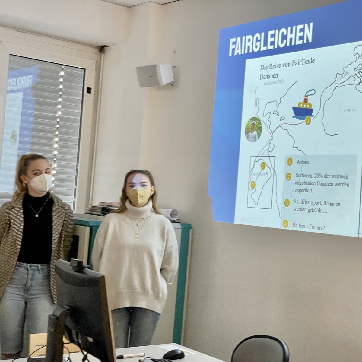reimerth's tweet photo. Sneak preview: ein Team von #jpr19 erarbeitet das #FairStyria Magazin - und recherchiert zur großen Frage, was in der Steiermark für globale Gerechtigkeit passiert… Frühling 2022 kommt es raus 🌍 stay tuned @Journalismus_PR https://t.co/Oo8wZQtg24