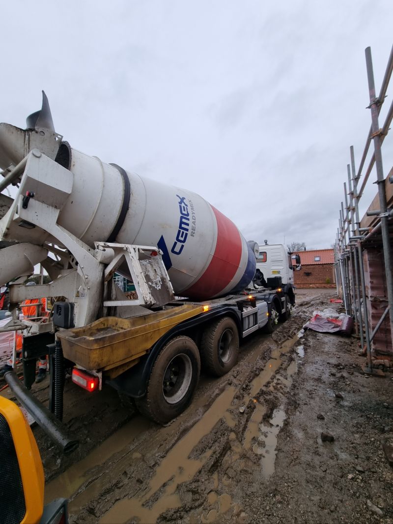 Longfloor tweet media