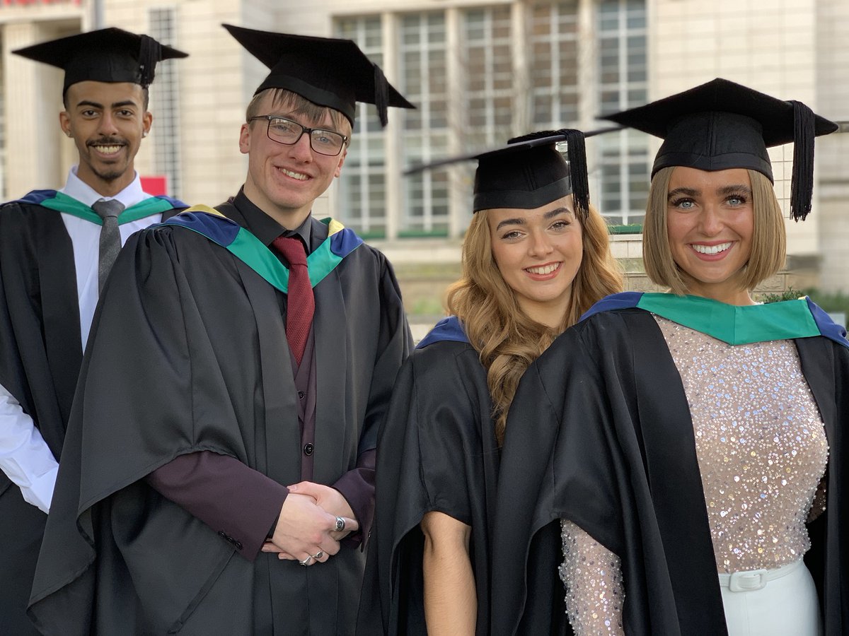 The UCAS deadline is fast approaching, but there’s still time to apply! Take a look at our range of university-level courses and discover the benefits of staying local 👉 nottm.co/HE 

Top tips for writing your personal statement: nottm.co/Zoe-blog 🎓<a href="/HE_Team/">Nottingham College Uni Centre</a>