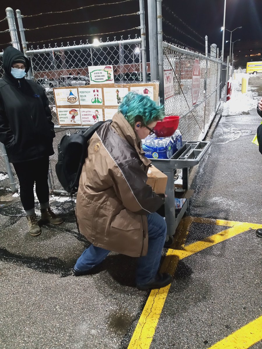 UPS Safetysauras Rex (@upreload) on Twitter photo With 7 days left of Peak when placing presents around the tree remember to follow the 8 keys to lifting and lowering and don't get caught checking for shifting contents. <a href="/slc_ups/">Salt Lake Preload</a> <a href="/UT_PKG/">Brian James</a> <a href="/JaradZimmerman/">Jarad Zimmerman</a> <a href="/jens4hd03/">Jenny Pollreis</a> <a href="/DahlUps/">Rebecca Dahl UPS</a> <a href="/CindyHolcomb50/">CINDY HOLCOMB</a> <a href="/RubenSafetyDM/">Ruben Rodriguez Jr</a> @UtahUtesGWalton With 7 days left of Peak when placing presents around the tree remember to follow the 8 keys to lifting and lowering and don't get caught checking for shifting contents. <a href="/slc_ups/">Salt Lake Preload</a> <a href="/UT_PKG/">Brian James</a> <a href="/JaradZimmerman/">Jarad Zimmerman</a> <a href="/jens4hd03/">Jenny Pollreis</a> <a href="/DahlUps/">Rebecca Dahl UPS</a> <a href="/CindyHolcomb50/">CINDY HOLCOMB</a> <a href="/RubenSafetyDM/">Ruben Rodriguez Jr</a> @UtahUtesGWalton