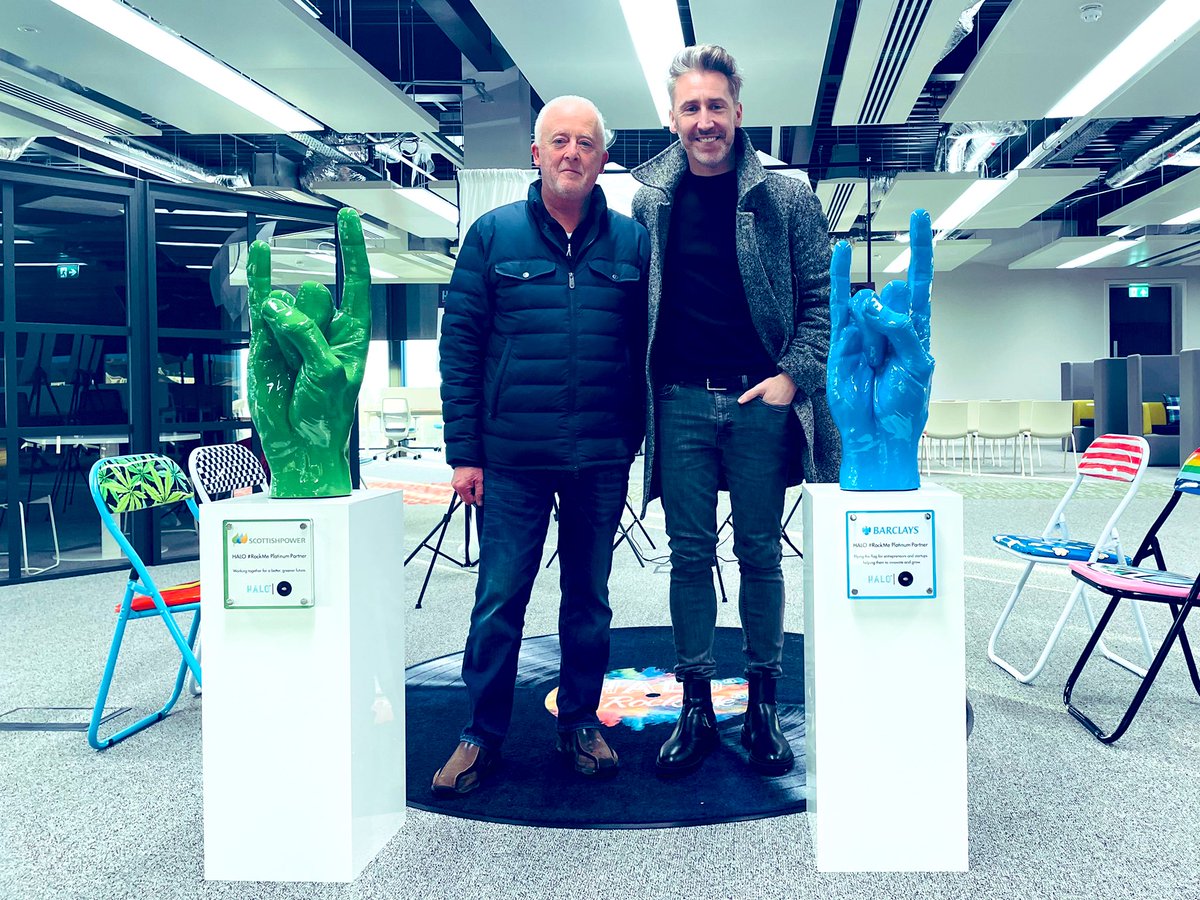 HALOKILMARNOCK1's tweet photo. Today we are featuring our local artist George @Geosupersales -Hummingbird Sculptures 
Who has produced our signature @HALORockMe Rock Hand Partnership Sculptures. Thanks George they are Rocking .🤘🏻#shoplocal #art #economy 💚 https://t.co/2R8W64xxF2