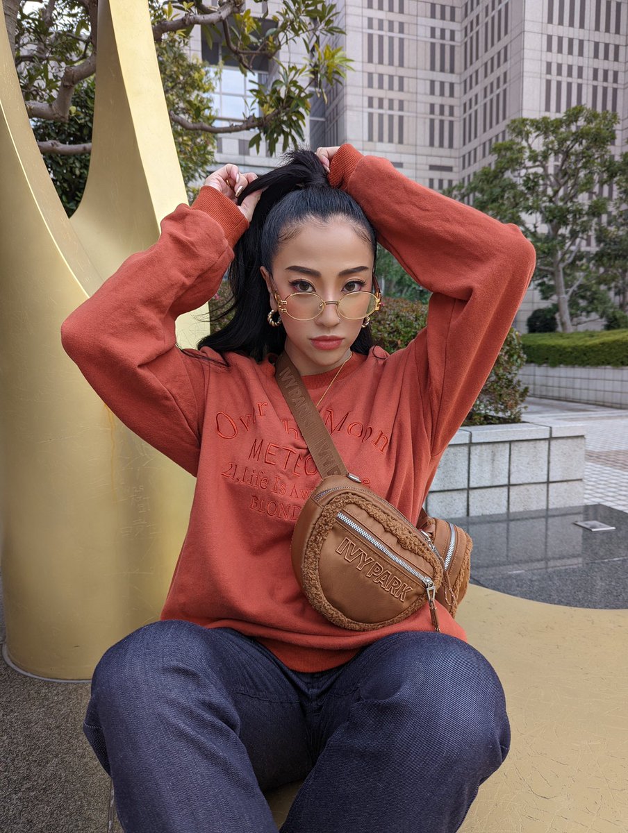 J_A_S_M_I_N_E_'s tweet image. メガネはじめました。

🥽 #9five ❤️‍🔥