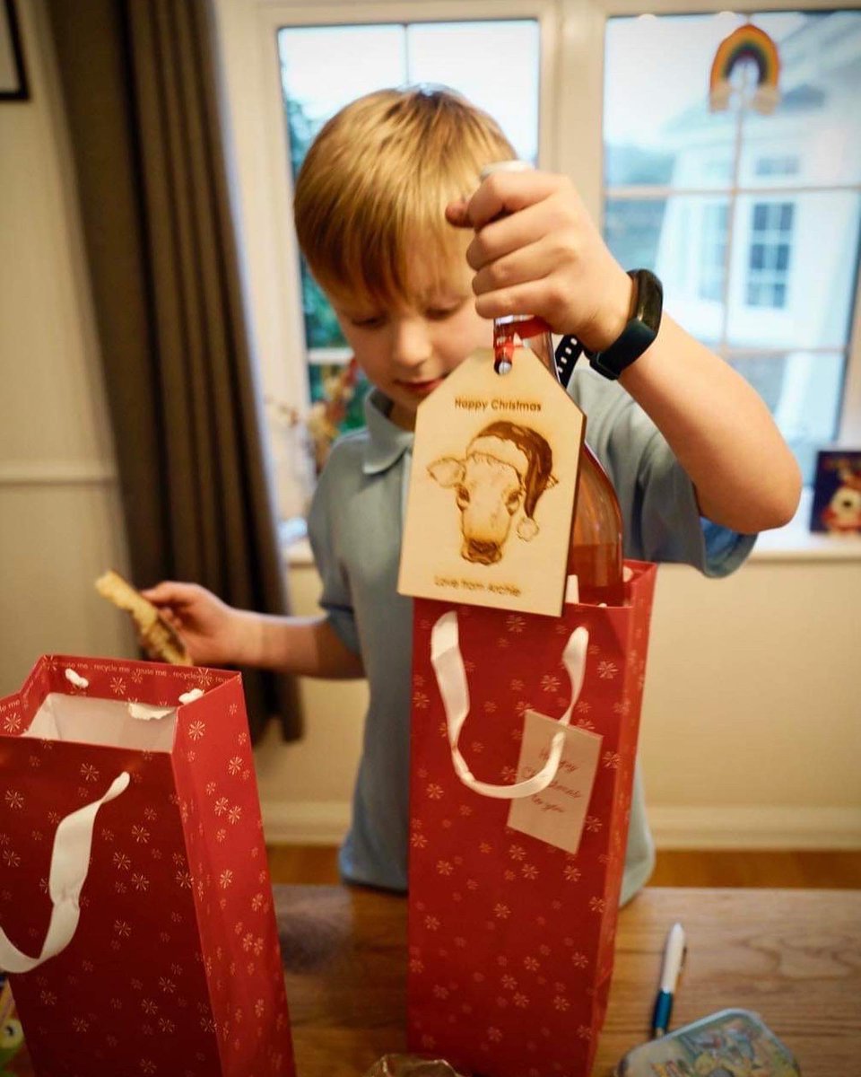 Sending love (and alcohol hopefully) to all the awesome teachers. We hope you have a brilliant, relaxing Christmas. We see you and are very grateful!