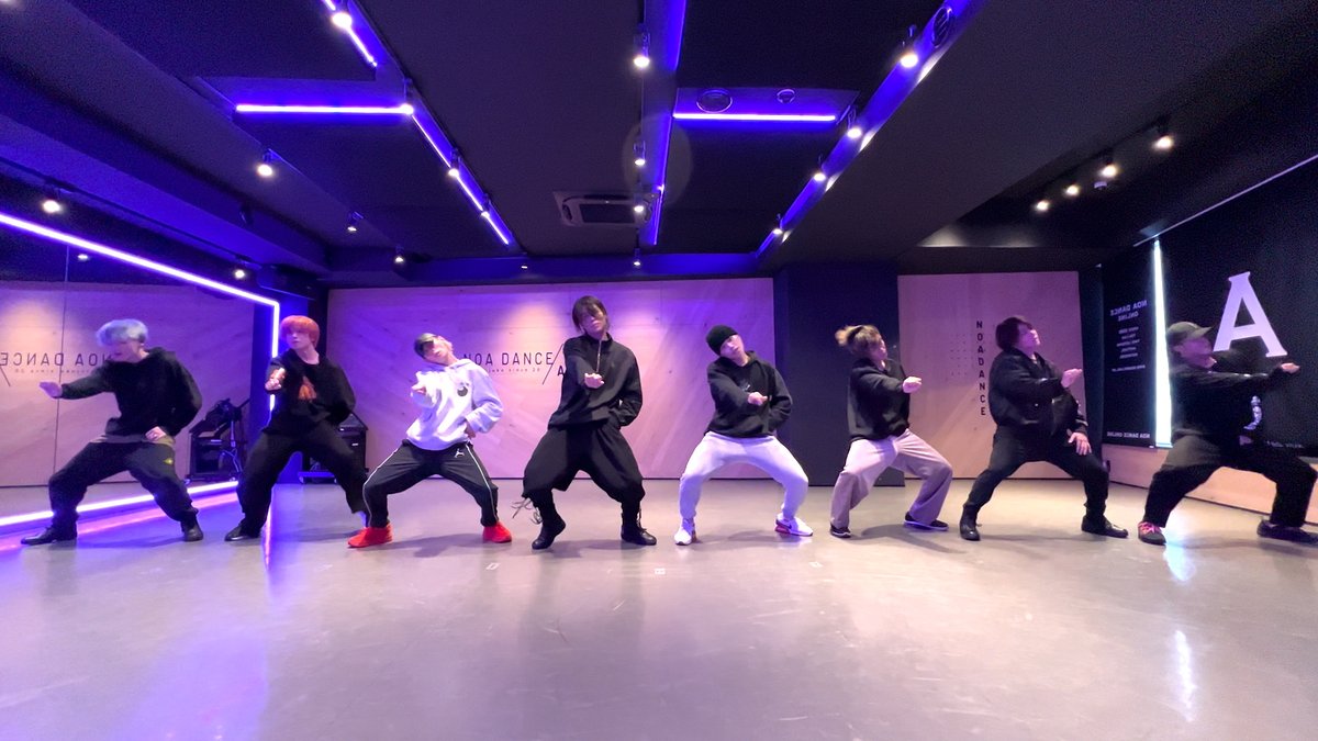 CrimsonCratClan's tweet photo. 【CCC】Crimson Crat Clan
YouTubeChannel📡
\㊗️8万回再生‼️/
8Bullet MUSICVIDEO
Dance Practice公開✨
https://t.co/MrzYgw76iK
皆様沢山の再生本当にありがとうございます‼️
"8Bullet"MV
https://t.co/tJW4UlAquS
#CCC #8BulletMV毎日視聴中 https://t.co/BqvDCtDbeO