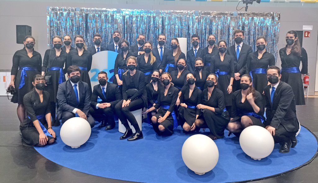 Dos días intensos de  #graduaciones en la <a href="/IEuniversity/">IE University</a>, donde hemos podido disfrutar de la emoción de los que empiezan una nueva etapa #bravenewgrads #IEGraduation