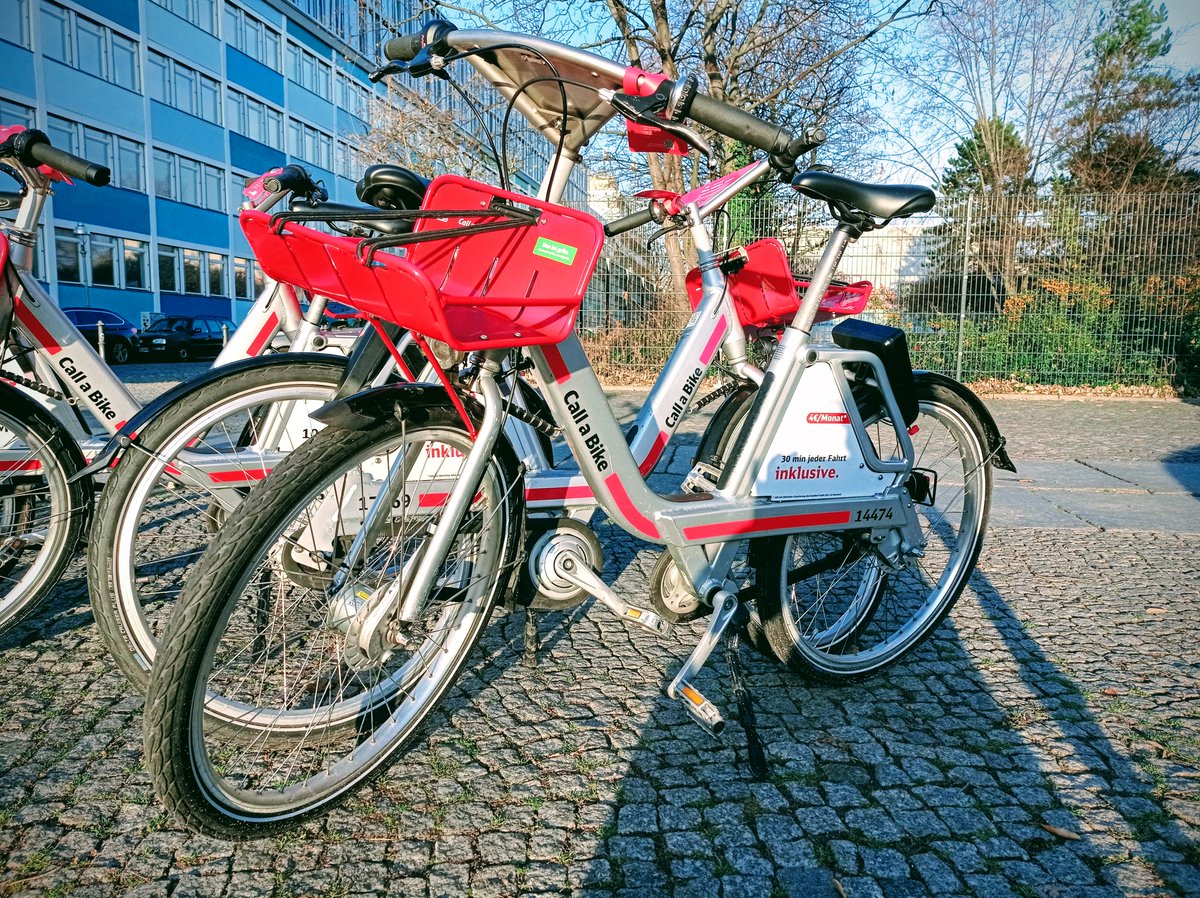 KDialogues's tweet image. The new DB Call-a-bikes: finally becoming more user-friendly, however, their service is still not integrated with #transport apps in #Berlin. @ZukunftFahrrad @Fahrradclub #Radverkehr @BVG_Kampagne #DeutscheBahn