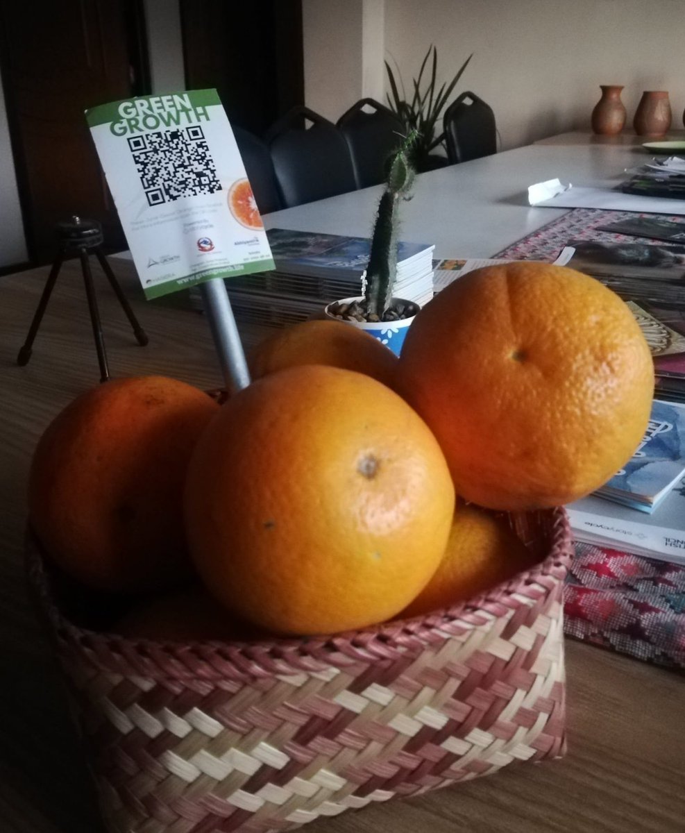 KARESAorg's tweet image. We are happy to share the idea of #FoodTracker -  traceability &amp;amp; certification process on different product 
#Nepal #Blockchain  #PGS #Permaculture 
@Storycycle  HASERA Permaculture Learning Center  Abhiyantrik Technology  चिसापानी जुनार सहकारी  Pmamp