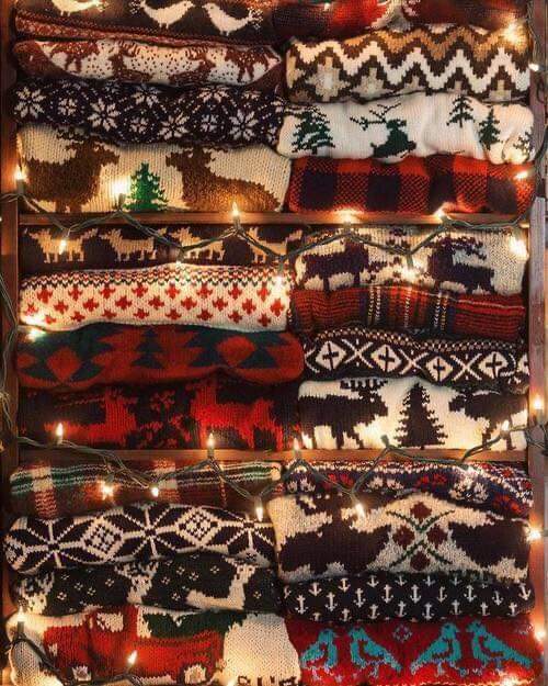 mama20fm's tweet image. Bonjour🤗😘
Il faut savoir prendre la vie avec le sourire. Au cours d'une vie, on connaît plus de jours merveilleux que de coups durs.
(Henri Salvador)
Alors ce vendredi enfilons notre #pullDeNoel 🎅😁
Entrons dans l’ambiance joyeuse des fêtes🔔🥳
#ligue_des_optimistes