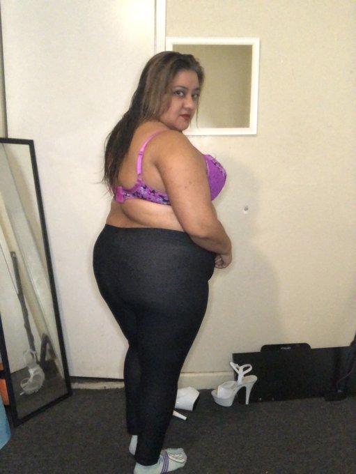 I might start a twitch to use my game capture card. I also bought metro 2033 and a vampire game. plus<a href="/tag/bbw"class="tags"><span>#bbw</span></a>