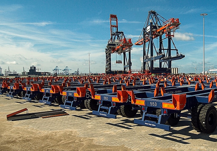 Yokohama_TWS's tweet photo. Linde H150 Forklift truck equipped with our T-900 pneumatic tires, designed for heavy-duty use with comfort and stability.
More about T-900 here: https://t.co/ZZw2HlHiSK
#TrelleborgMH #MaterialHandling #MHoperations #T-900 #Linde https://t.co/qTYbCPc30J