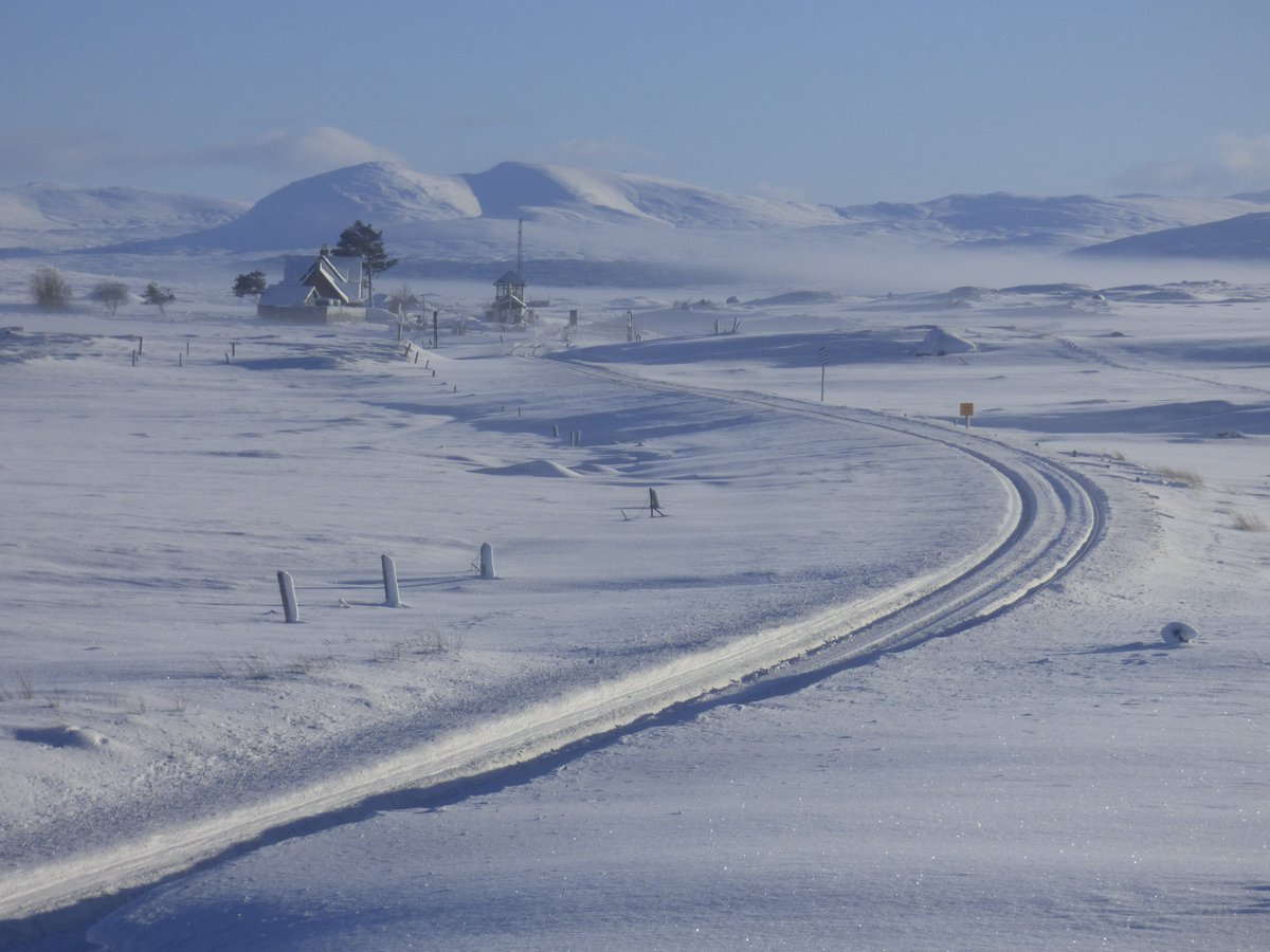 CrpWest's tweet photo. The West Highland Community Rail Partnership would like to wish all our supporters a very Merry Christmas &amp; Happy New Year.
A special 'Thanks' to ScotRail staff, Tactran, all passengers, residents, businesses, and communities on this amazing, historic line.

Corrour, 2018. https://t.co/HBiFxGWWFi