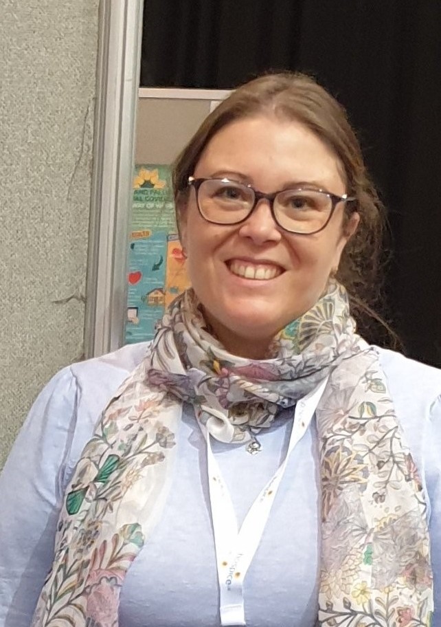 ⛄️ Lucy Heaps, our Senior Occupational Therapist, shares some top tips with us to stay well over the winter months. These will be particularly useful as we all look to stay safe this festive time.

Read these &amp; how to make a winter self-care box below 👇

ghhospicecare.org.uk/about-us/news/…