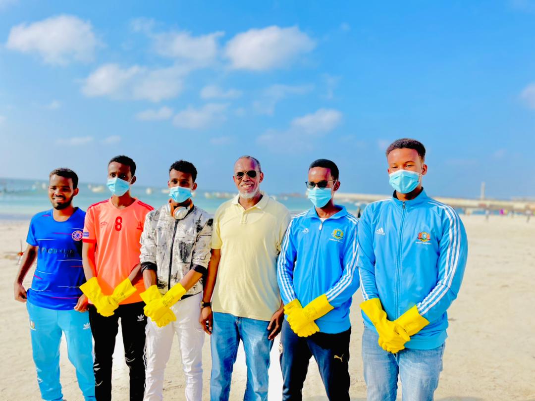 Apdisalanqorane's tweet photo. 𝗢𝗹𝗮𝗹𝗮𝗵𝗮 𝗡𝗮𝗱𝗶𝗶𝗳𝗶𝗻𝘁𝗮 𝗜𝘆𝗼 𝗪𝗮𝗰𝘆𝗶𝗴𝗮𝗹𝗶𝗻𝘁𝗮 𝗫𝗲𝗲𝗯𝘁𝗮 𝗟𝗶𝗶𝗱𝗼

Waxaan isbuucii 8-aad xeebta Liido ka sameynay olalaha nadaafada iyo wacyigalinta, waxaa muuqdo isbadel la taaban karo marka loo fiiriyo halka laga soo bilaabay olalaha.
#socialworkers https://t.co/6oEyJMBI3i
